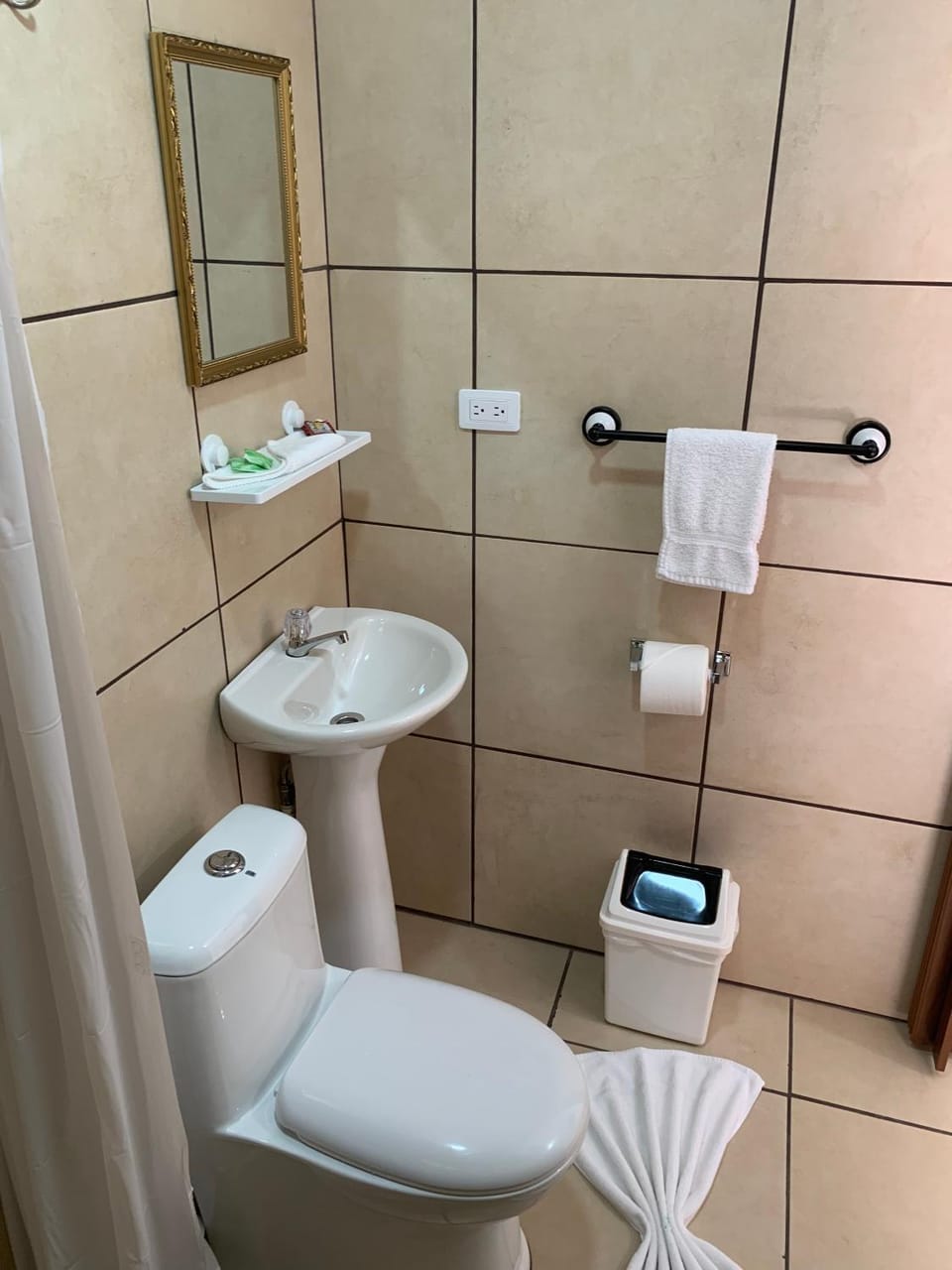 Le Petit Hotel Inn in La Fortuna