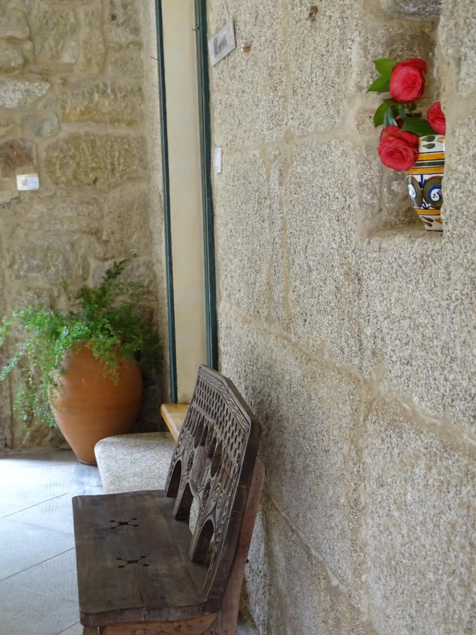 Property building, Lobby or reception, Decorative detail, On site