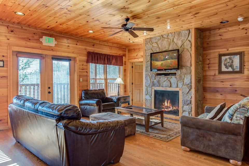 518MTNVIEWLDGEACNCB - Mountain View Lodge House in Gatlinburg