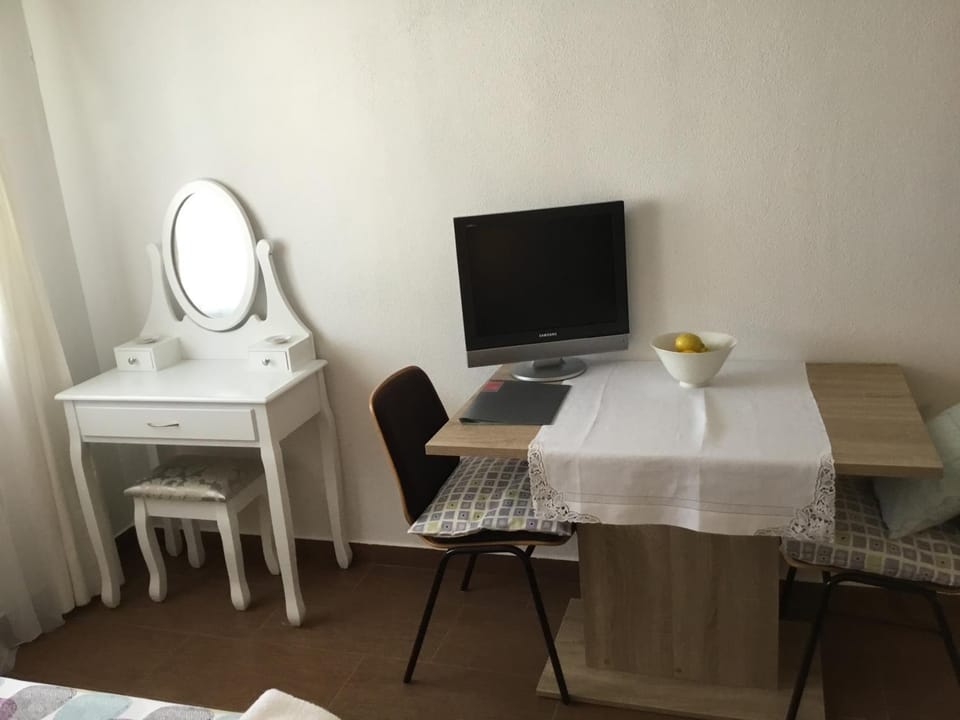 Apartments Villa Sophia Apartment in Okrug Gornji