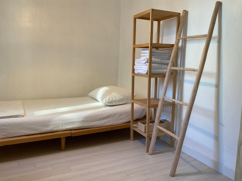 Bedroom, furniture