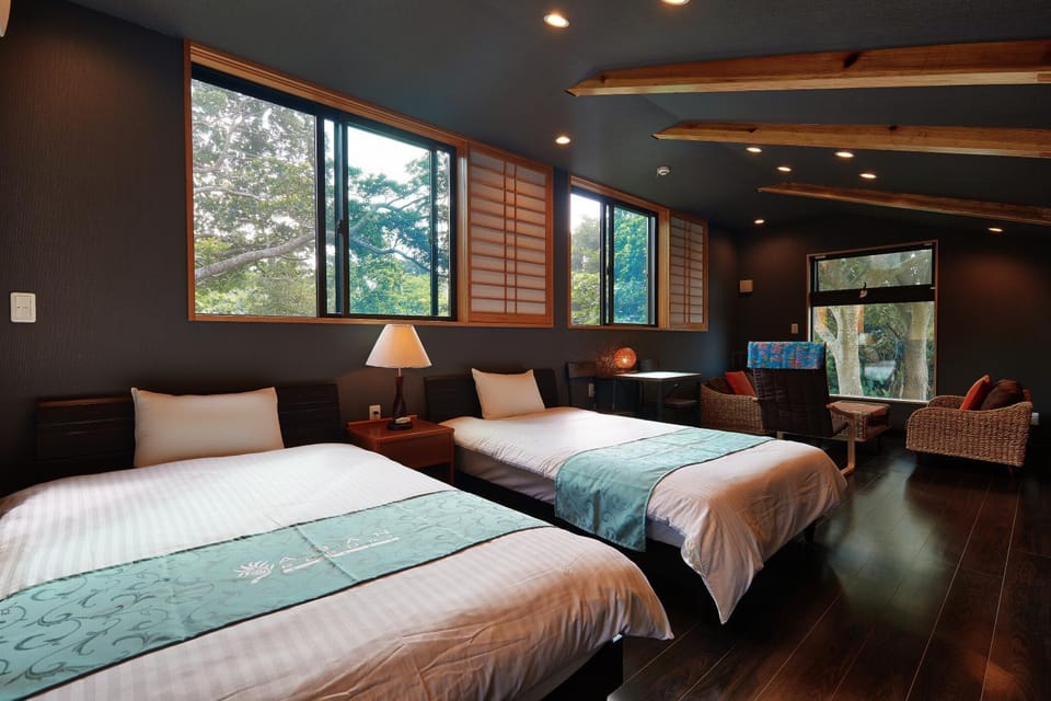 Photo of the whole room, Bedroom, Garden view