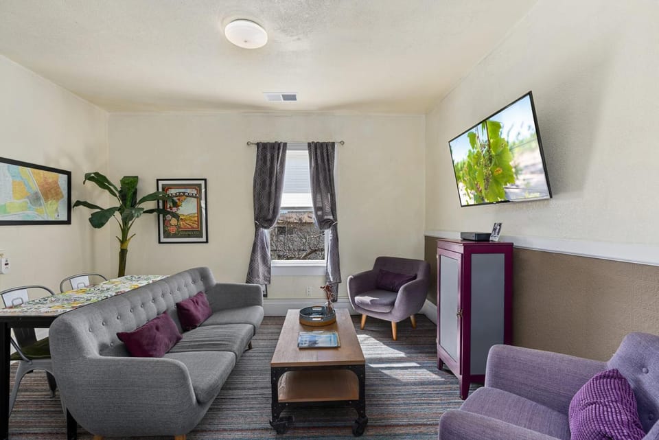 Cannery Loft @ Railroad Square Apartment in Santa Rosa