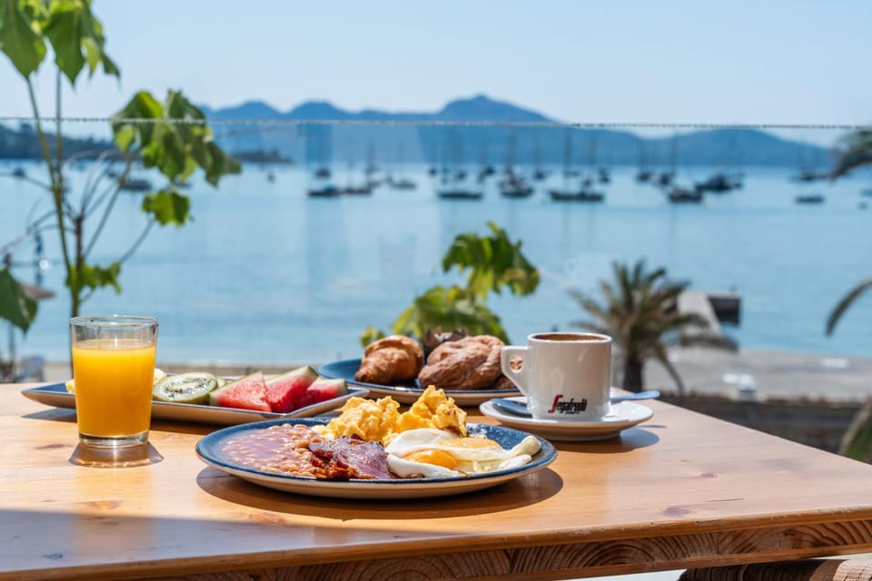 Sea view, Breakfast