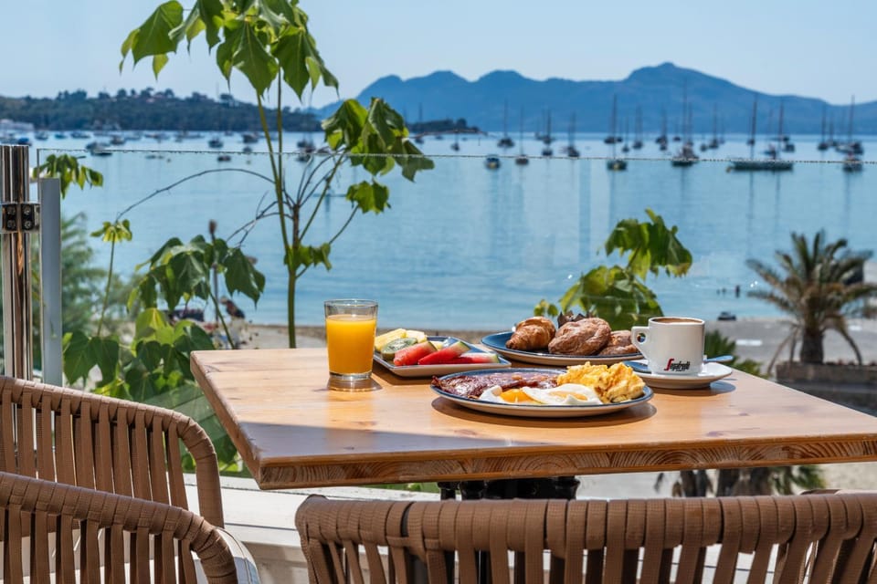 View (from property/room), Sea view, Breakfast