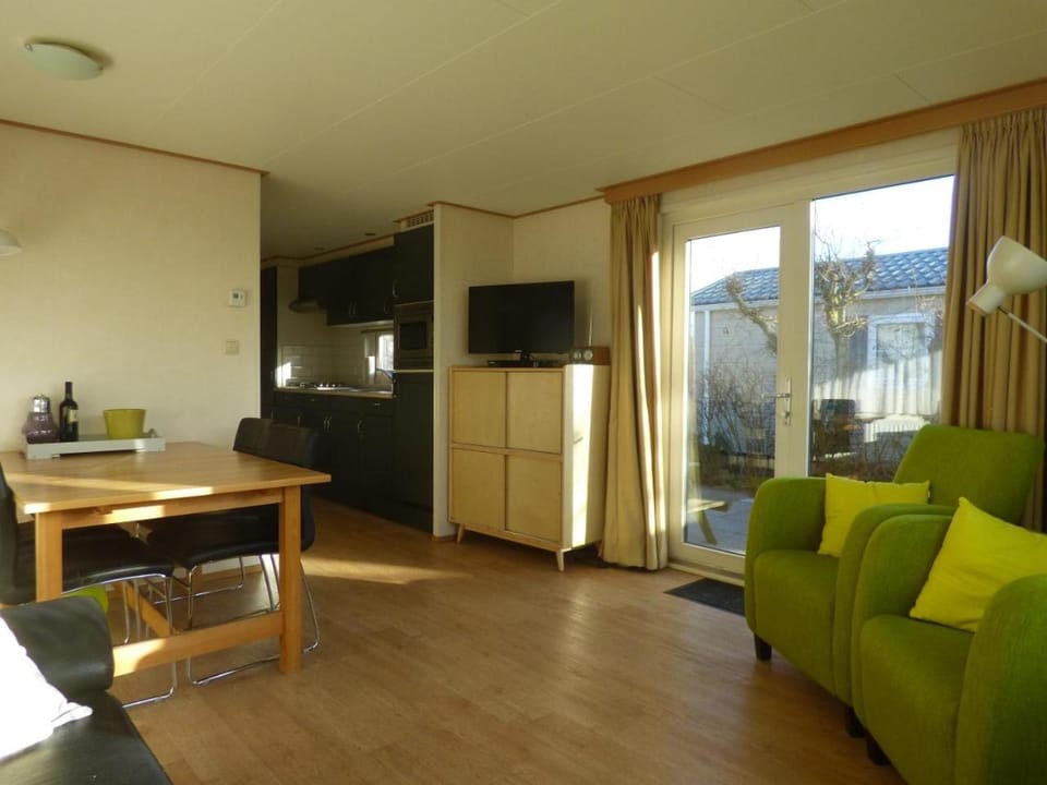 Chalet Seazon R23 Campground/ 
RV Resort in Friesland, Netherlands