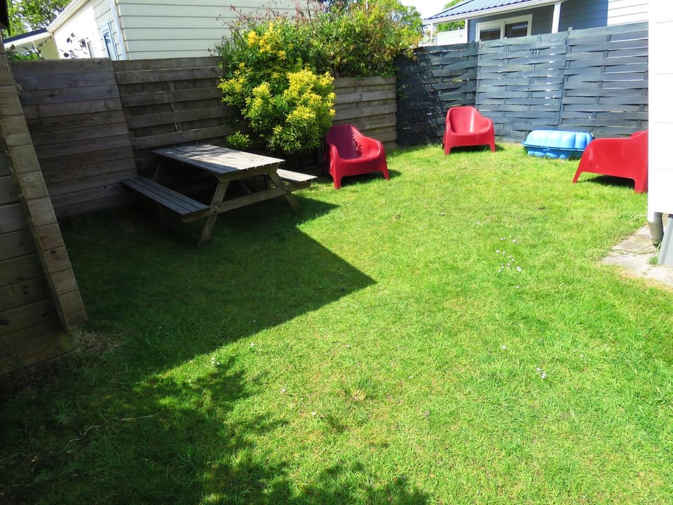 Chalet Seazon R23 Campground/ 
RV Resort in Friesland, Netherlands