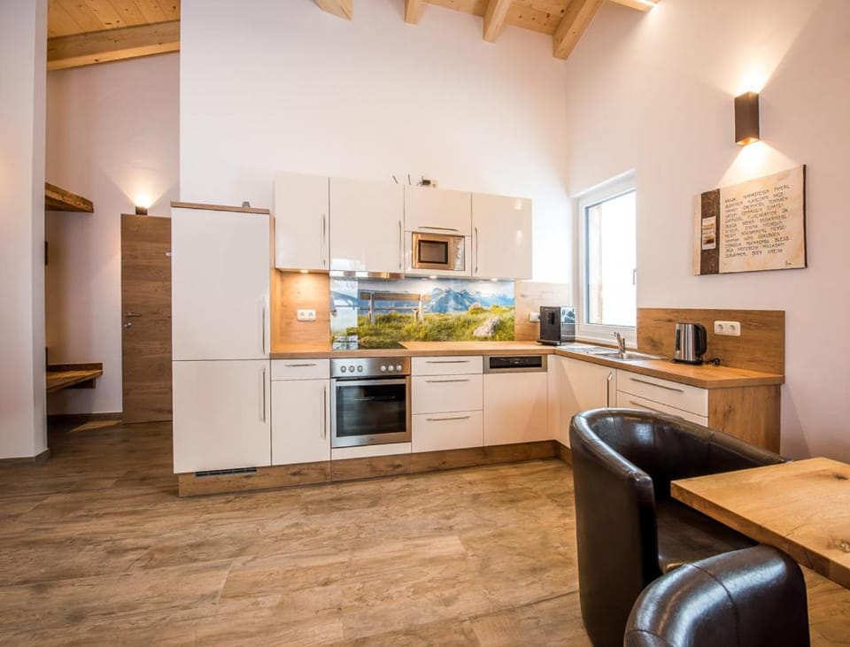 Stockis Mountaindestillerie - Appartements Apartment hotel in Salzburgerland