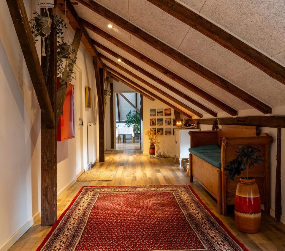 Property building, Restaurant/places to eat