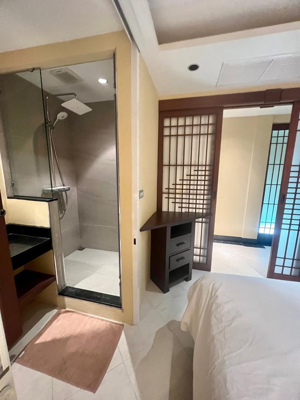 Shower, Bed, Bathroom, Photo of the whole room, Bedroom