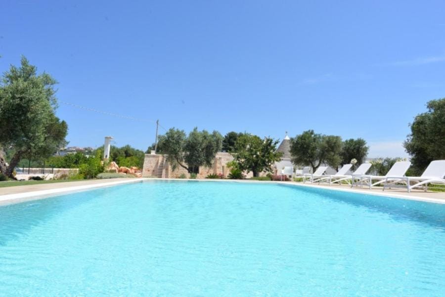 Pool view, sunbed