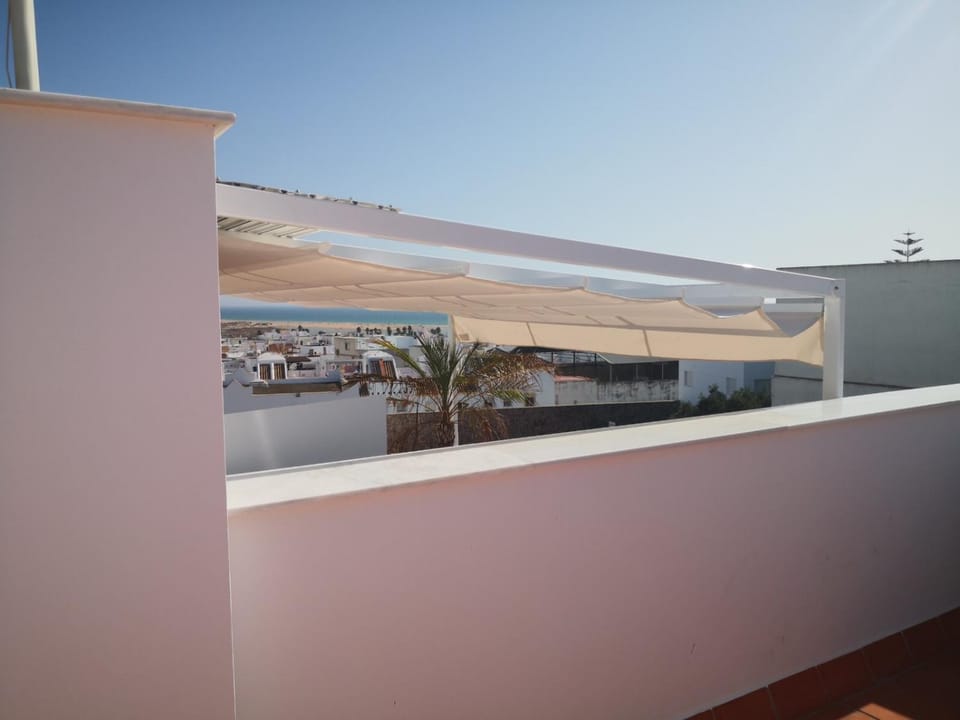 Stadthaus Petronella Meerblick und Dachterrasse House in Conil de la Frontera