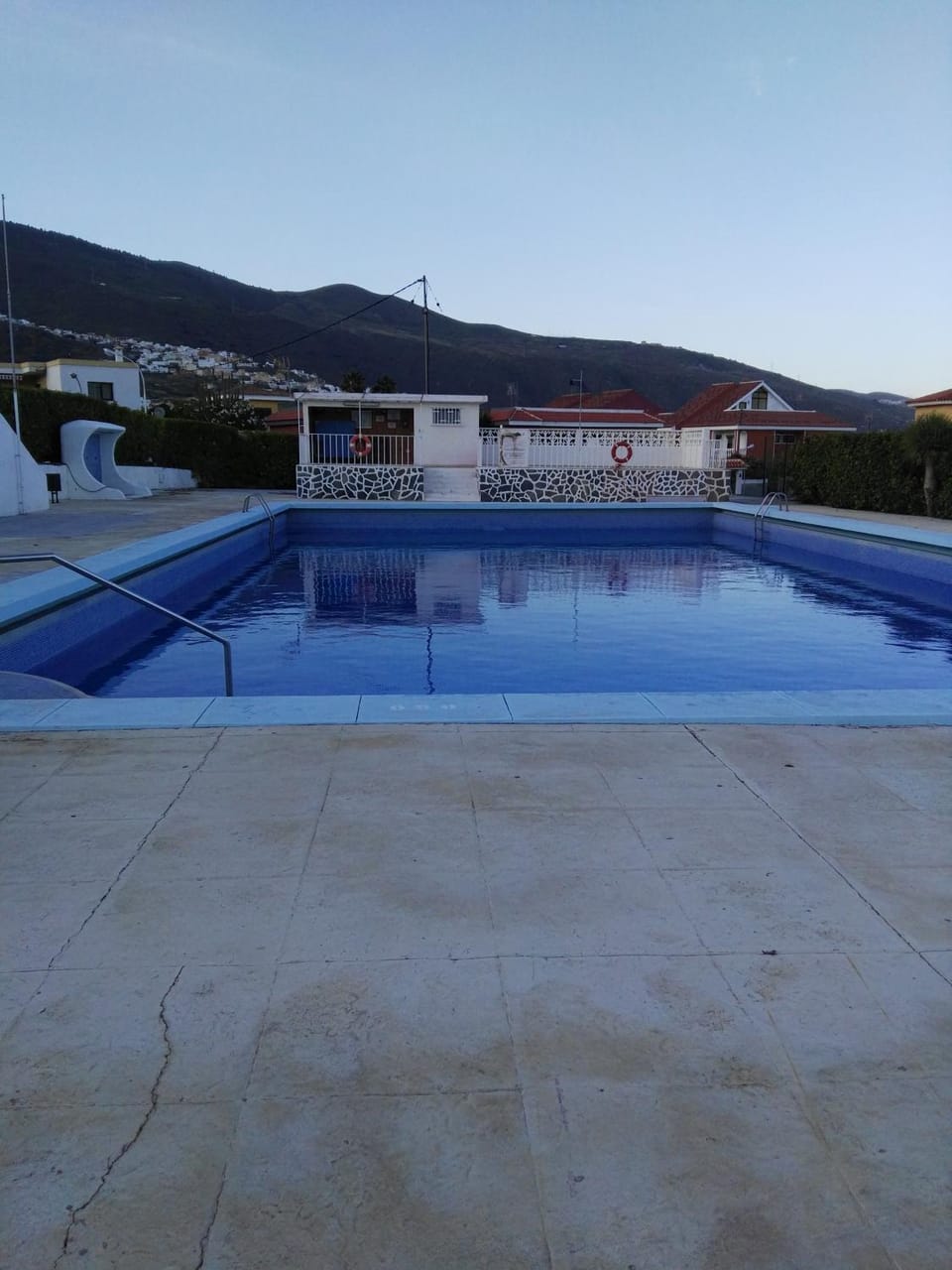 Swimming pool, Swimming pool