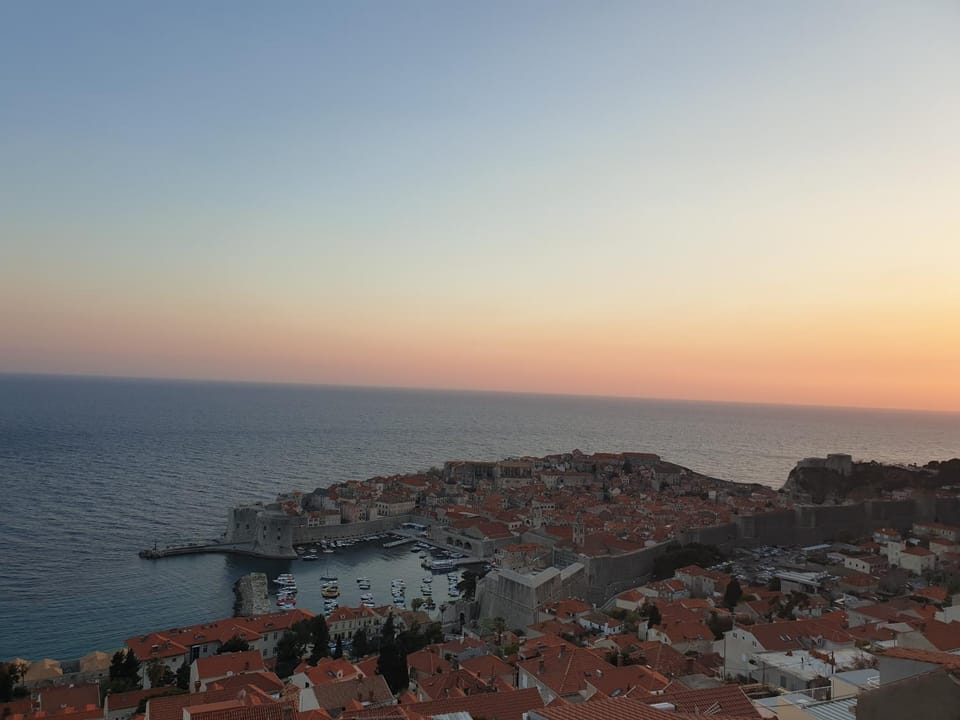 City view, Sea view