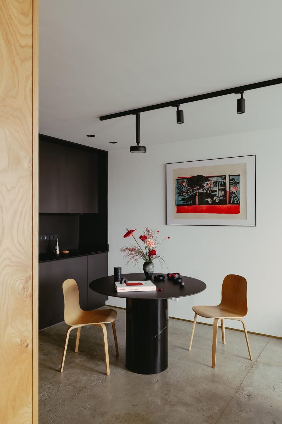 Living room, Business facilities, Seating area, Dining area