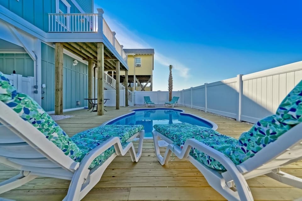 285 Ocean Boulevard East Home House in Holden Beach