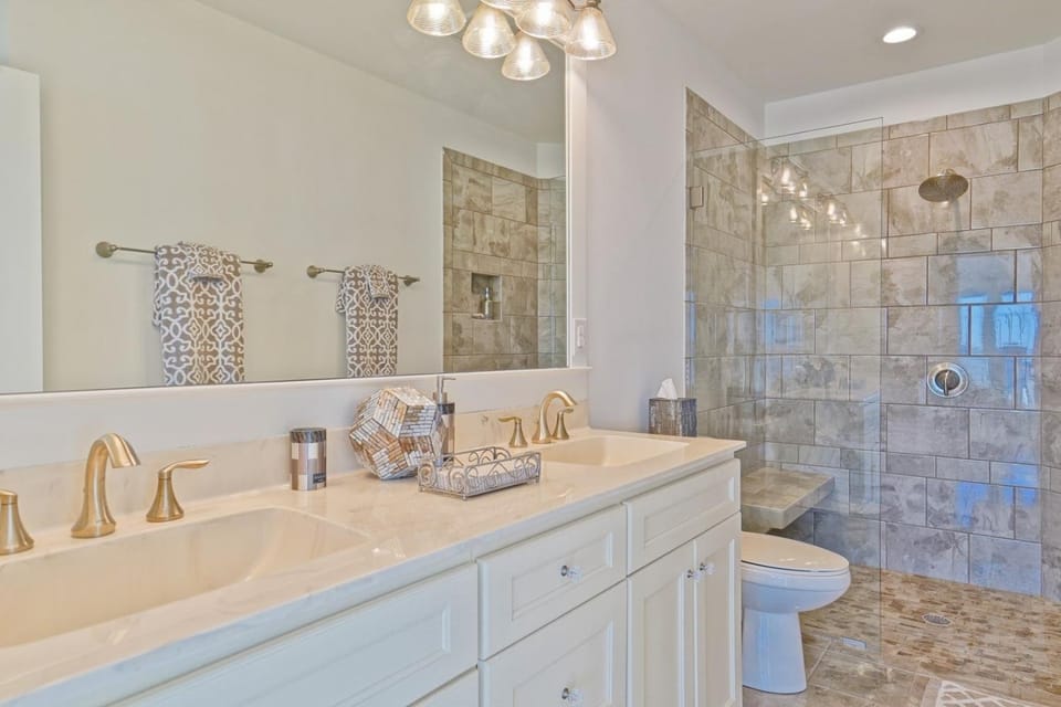 285 Ocean Boulevard East Home House in Holden Beach