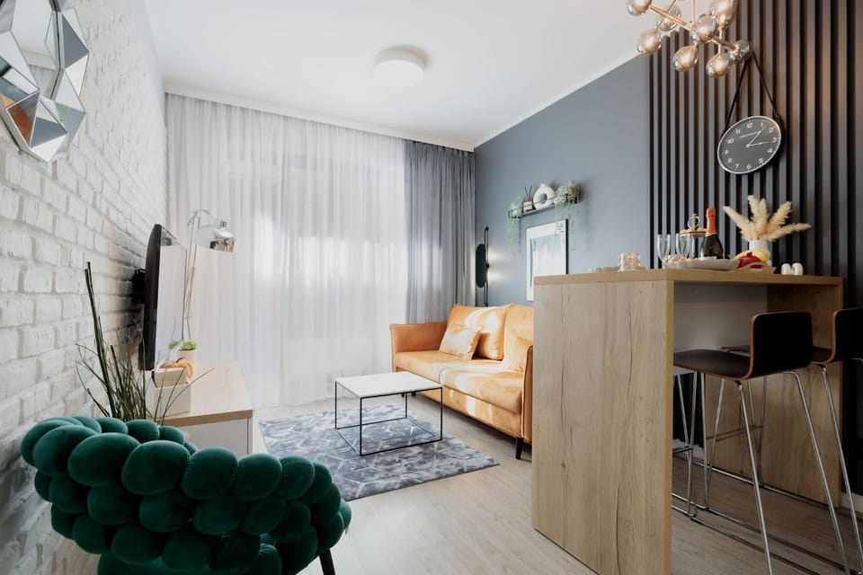 Kitchen or kitchenette, Living room, oven, kitchen