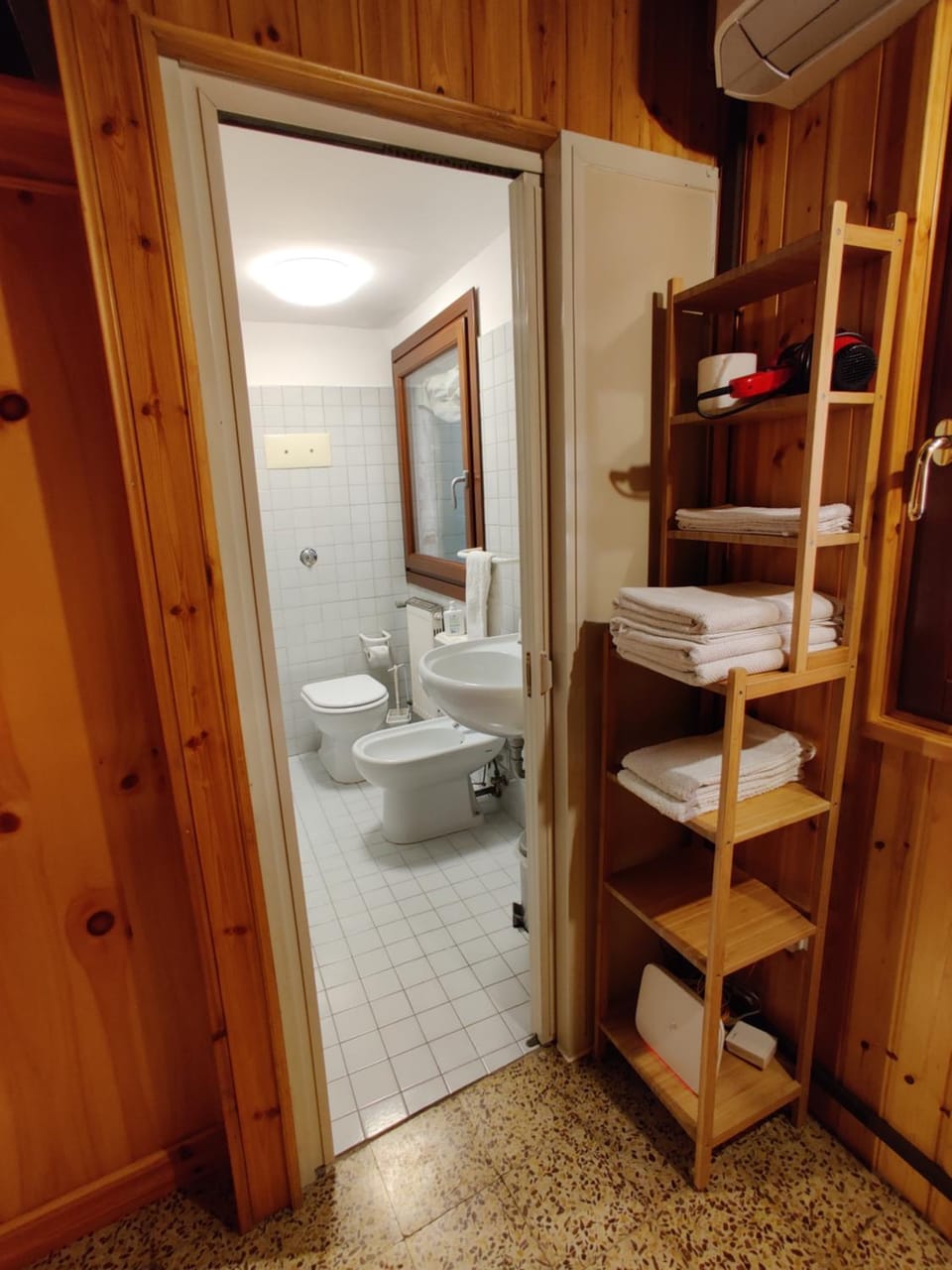 Bathroom, Bedroom