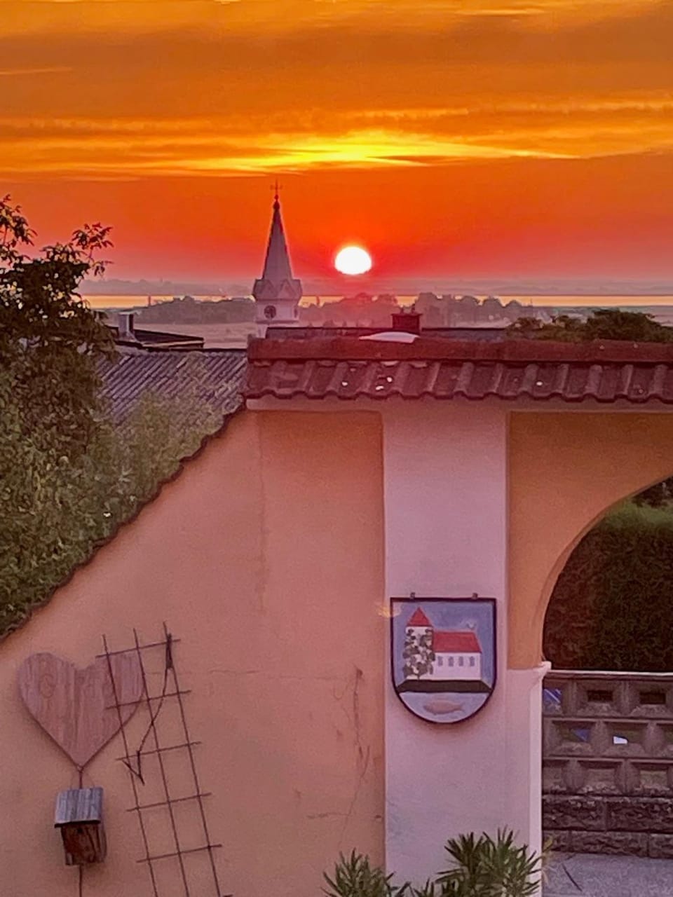 Natural landscape, View (from property/room), Landmark view, Sunrise