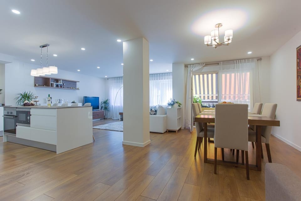 Kitchen or kitchenette, Living room, Dining area