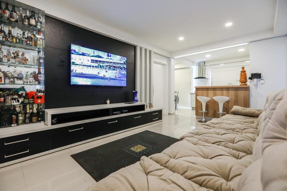 Communal lounge/ TV room, Area and facilities
