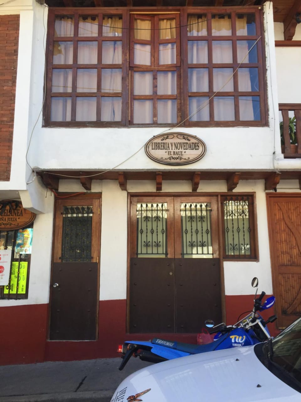 Facade/entrance
