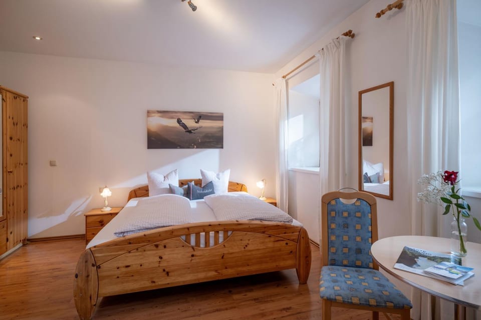 Landgasthof Dorfstadl Inn in Salzburgerland