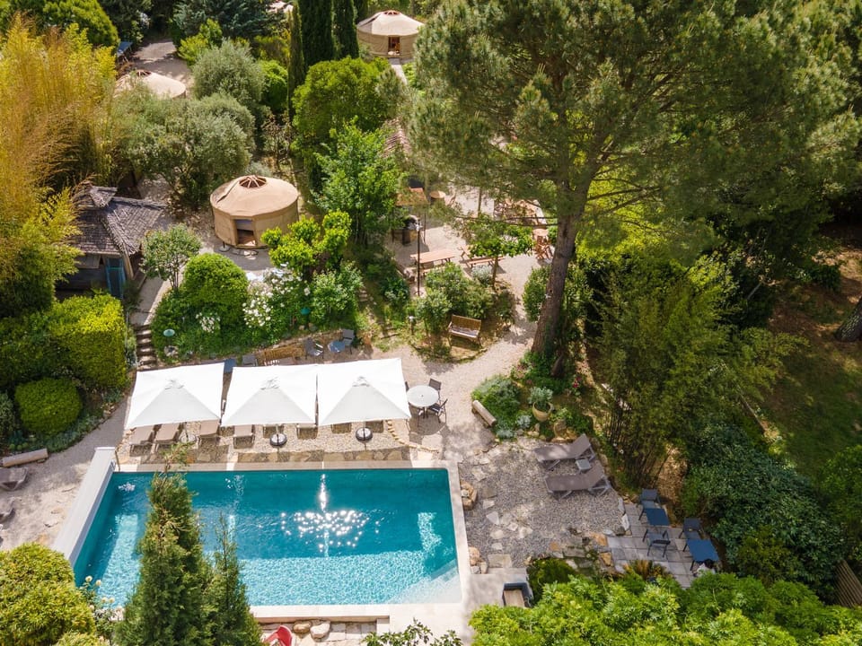 Garden, View (from property/room), Swimming pool