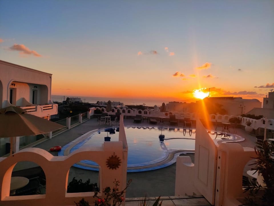 Day, Pool view, Swimming pool, Sunrise