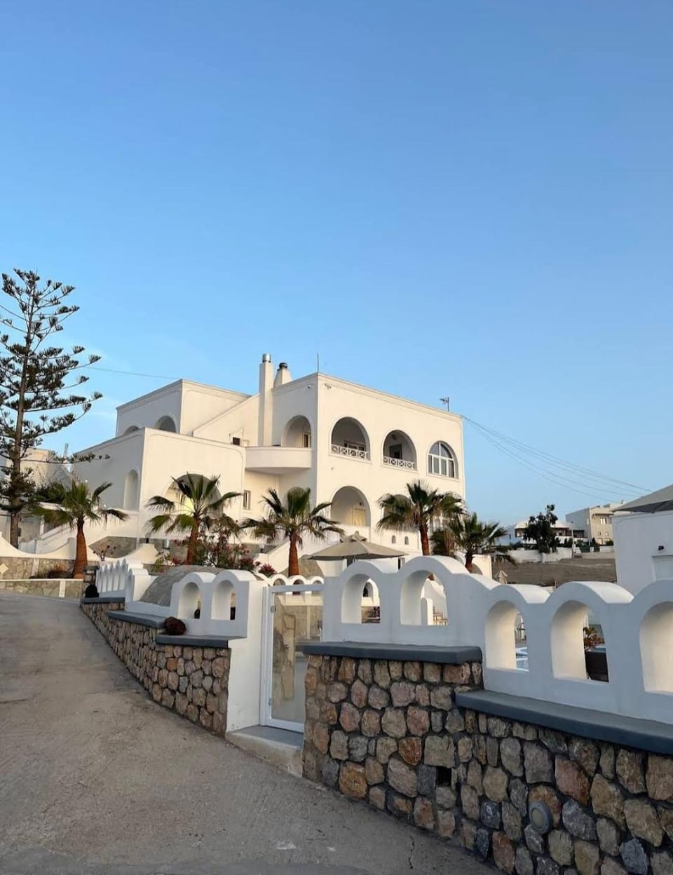 Property building, Day