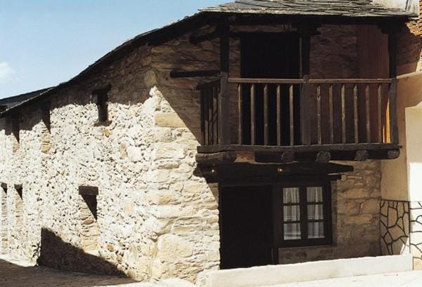 Las Medulas Los Telares Country House in Castile and León