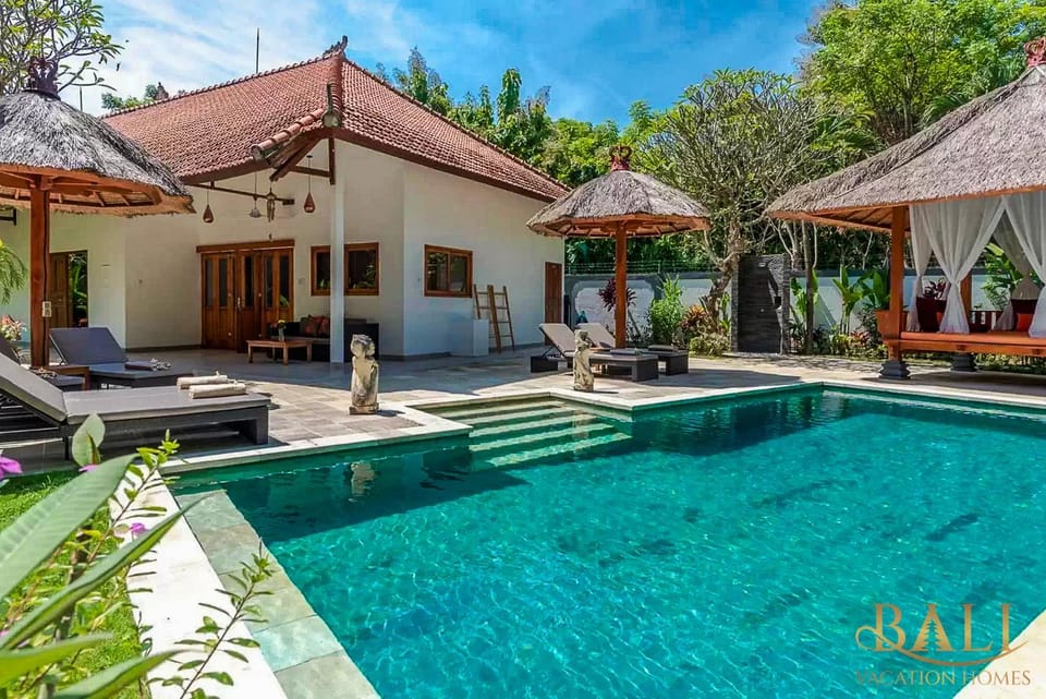 Property building, Patio, Garden, Pool view, Swimming pool