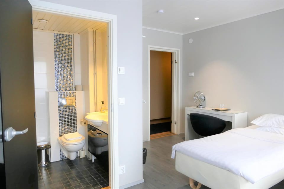 Linnanpiha Bed & Breakfast Hostel in Finland