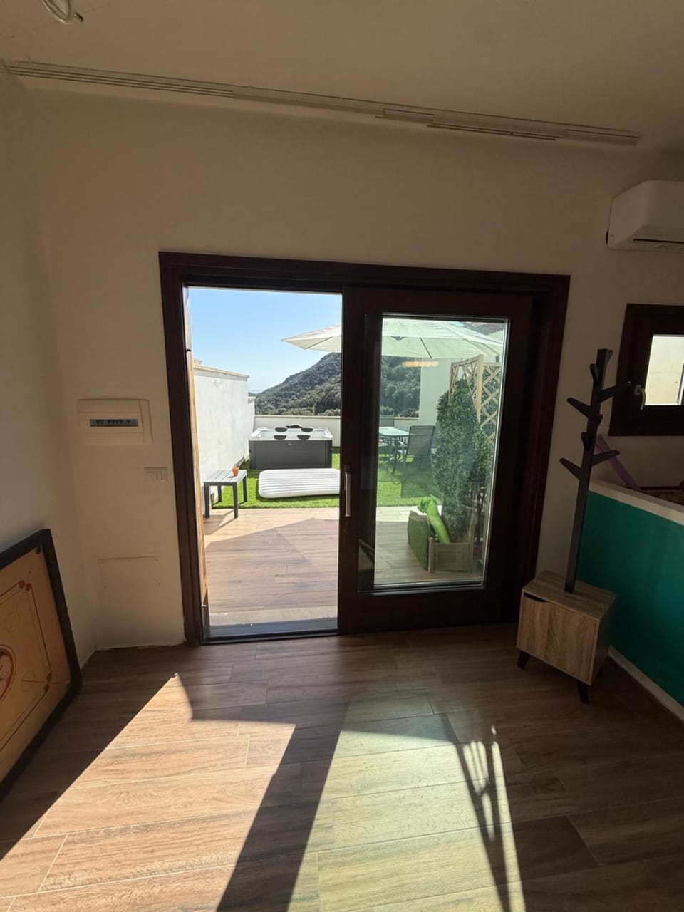 Balcony/Terrace, Living room, Photo of the whole room, Seating area