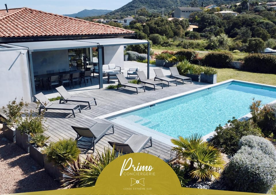 Patio, Day, Natural landscape, Garden, Mountain view, Pool view