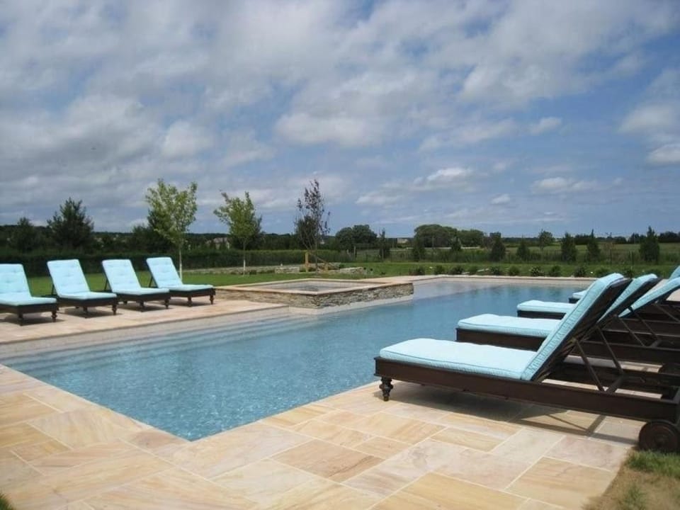 Hot Tub, Garden view, Pool view, Swimming pool, sunbed