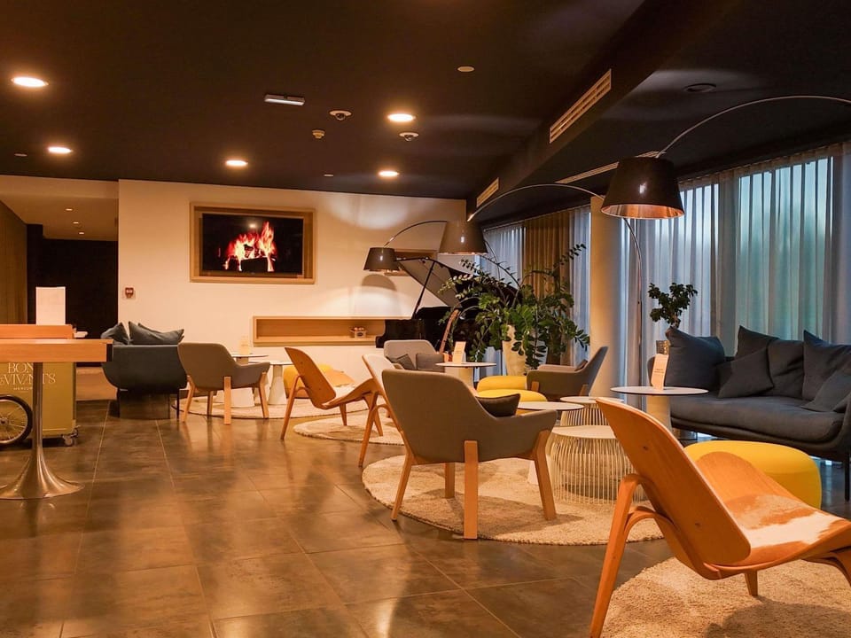Lounge or bar
