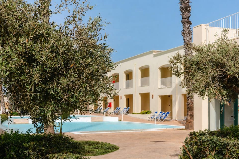 Property building, Swimming pool