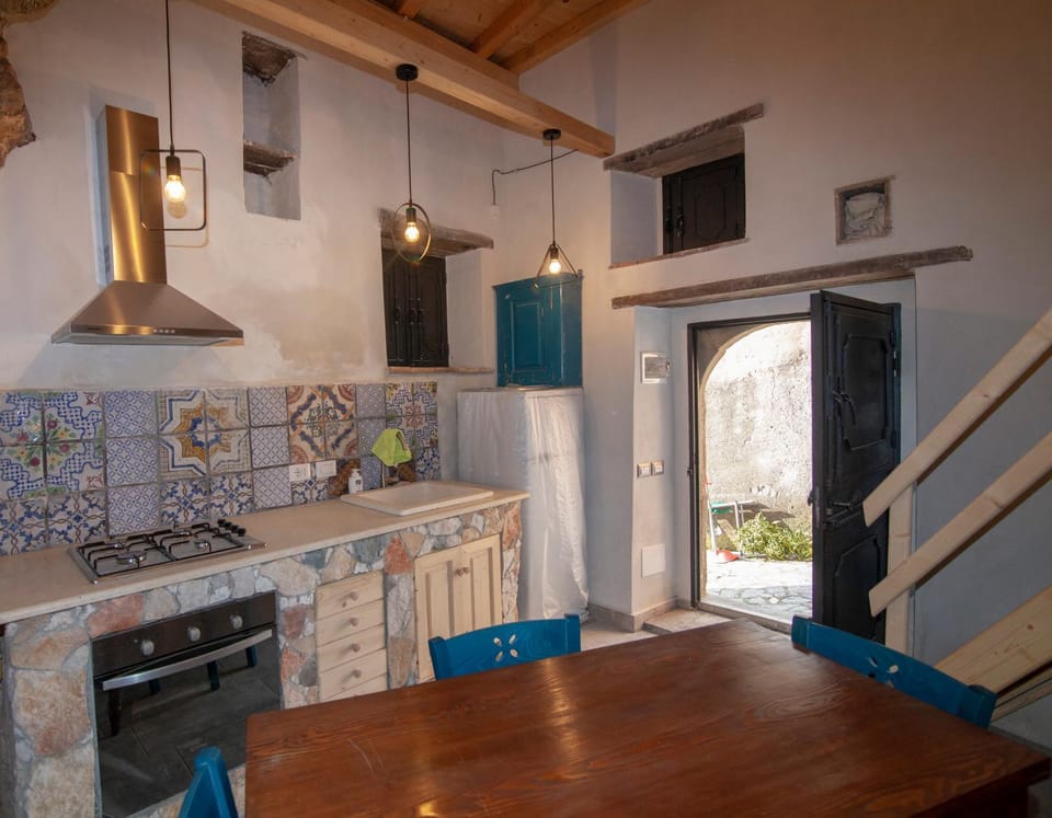 Casa La Rocca House in Sicily
