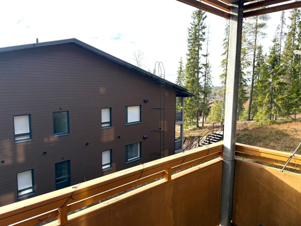 Ruka Center Chalet 3B1 - Ski-In Ski-Out - All services nearby - AC - Fireplace - Wifi - Own parking place Apartment in Lapland