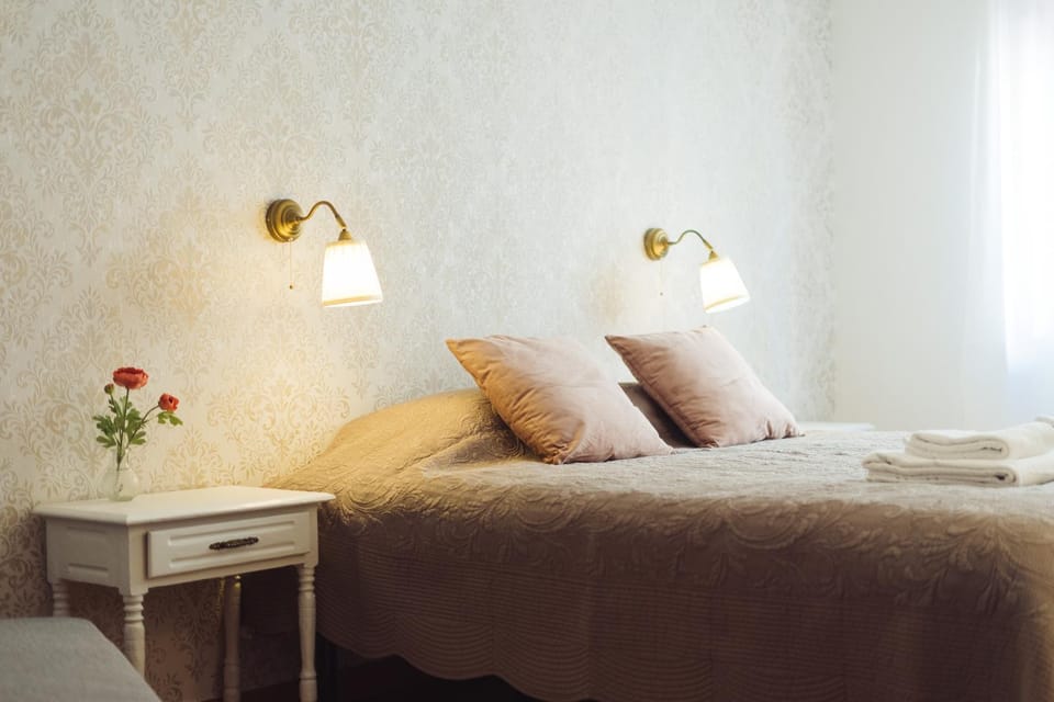 Decorative detail, Bedroom