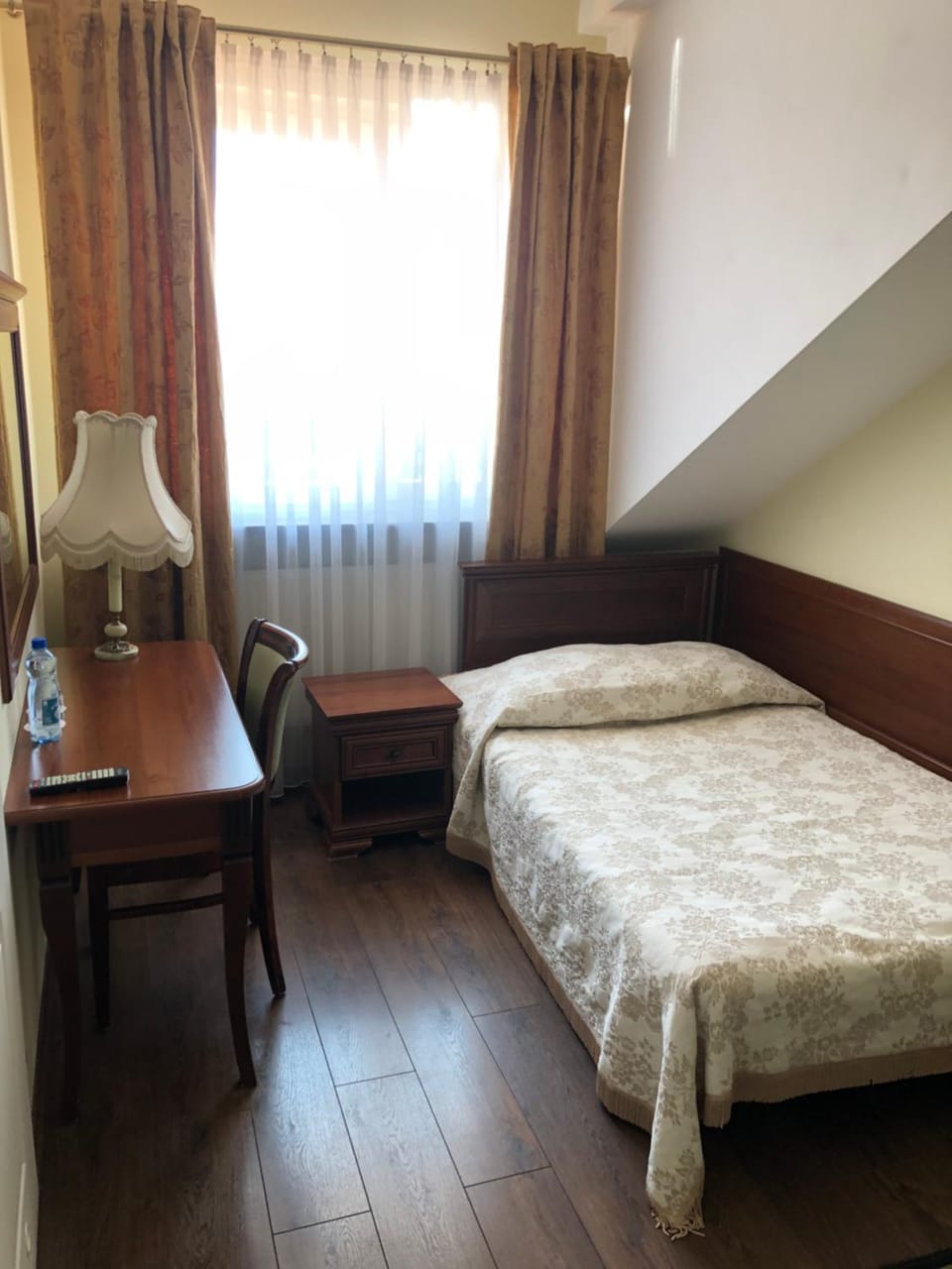 Bed, View (from property/room), Photo of the whole room, Decorative detail, Bedroom