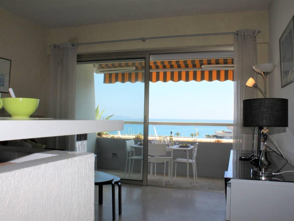 Studio rénové en bord de mer à Villeneuve-Loubet - FR-1-252A-4 Apartment in Villeneuve-Loubet