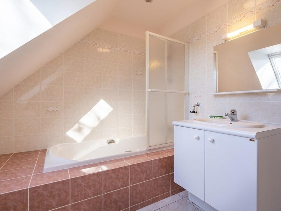 Maison spacieuse à Carnac - 8 pers, jardin clos, proche plage, Wifi, garage, petit animal accepté Villa in Carnac