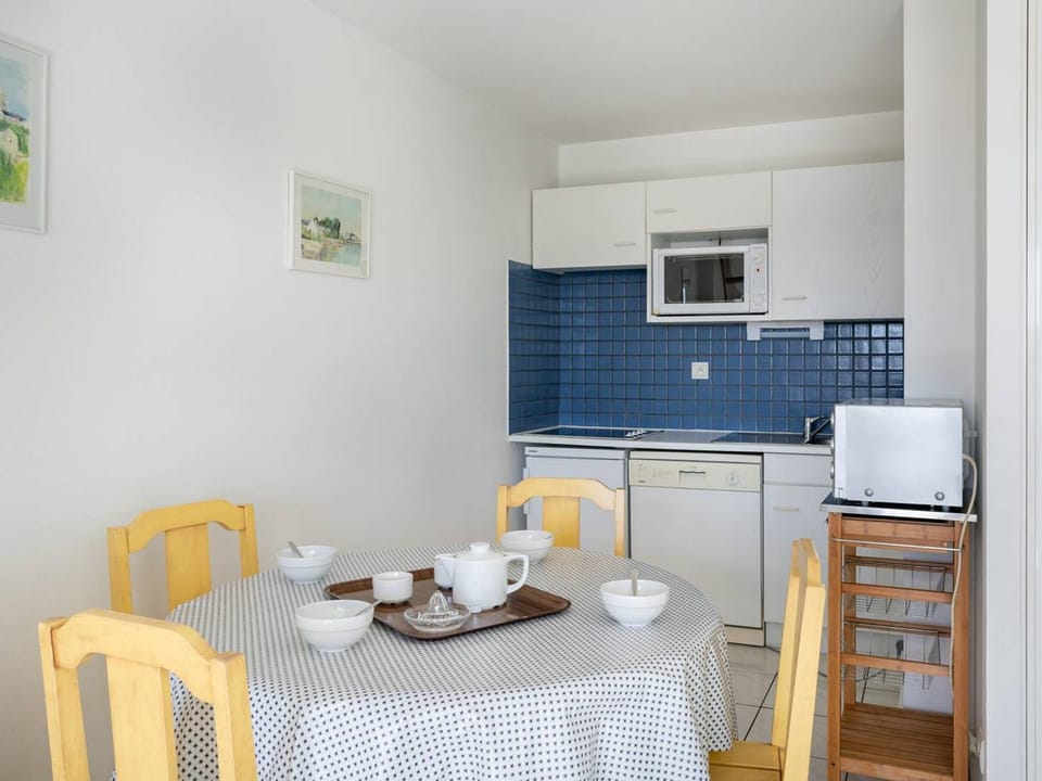Appartement Duplex 50m² à Carnac avec Piscine Chauffée, Proche Plages pour 6 Personnes Apartment in Carnac