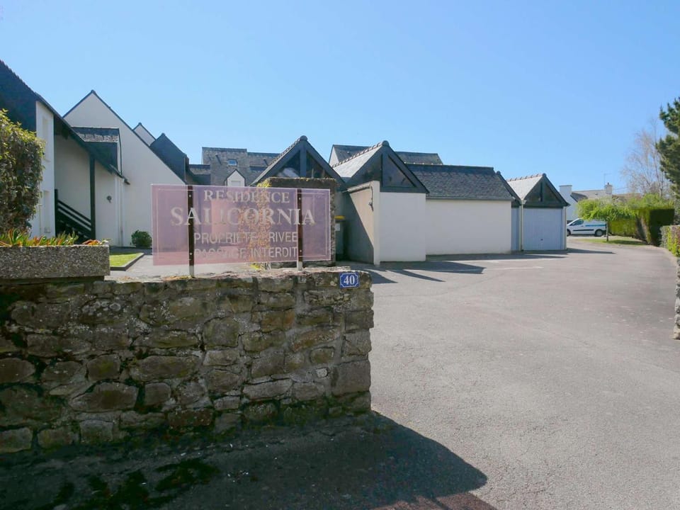 Appartement à Carnac: 3 pièces, 6 pers, 45m², Wifi, proche plages, terrasse, garage - FR-1-477-70 Apartment in Carnac