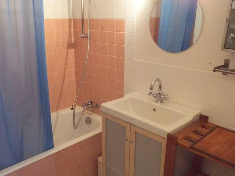 Appartement 2 pièces avec loggia - 300m de la plage de Carnac - FR-1-477-91 Apartment in Carnac