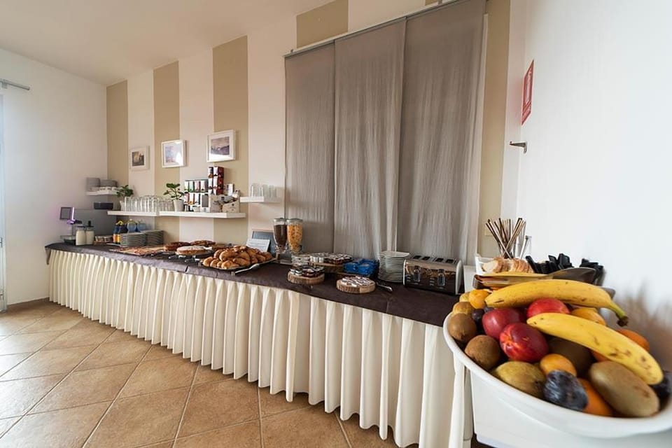 Buffet breakfast