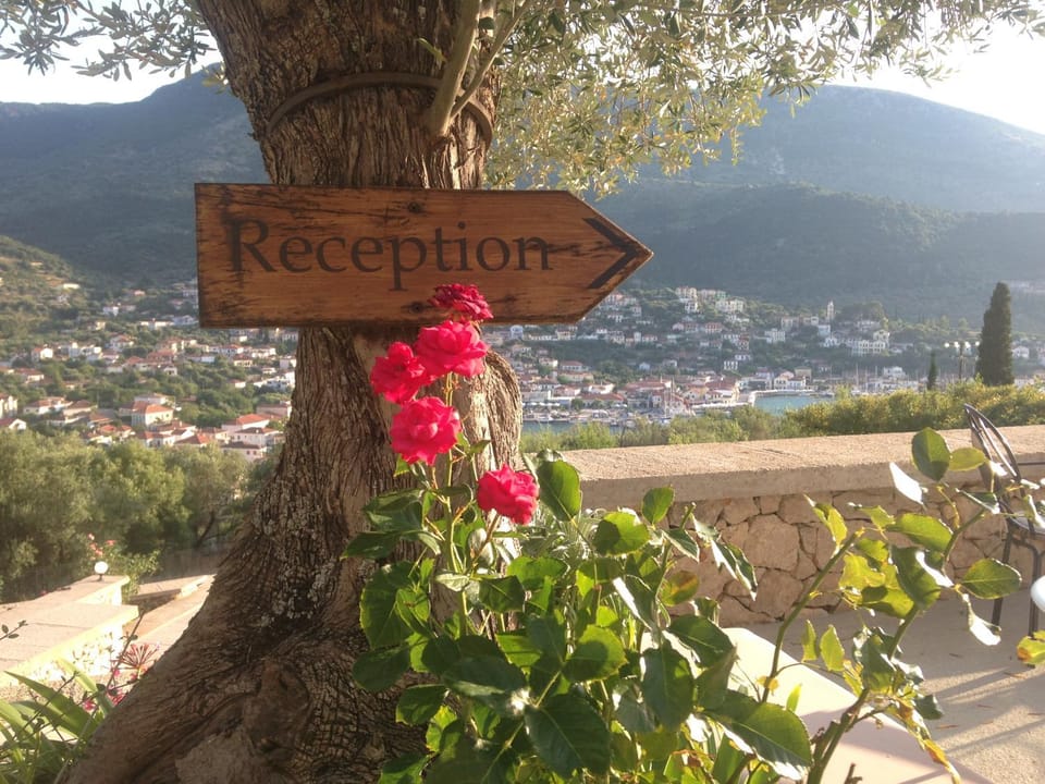 Spring, Logo/Certificate/Sign